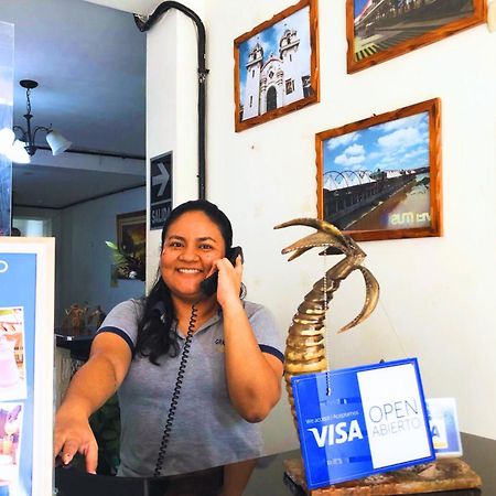 Hospedaje Gran Imperial Tumbes Eksteriør bilde