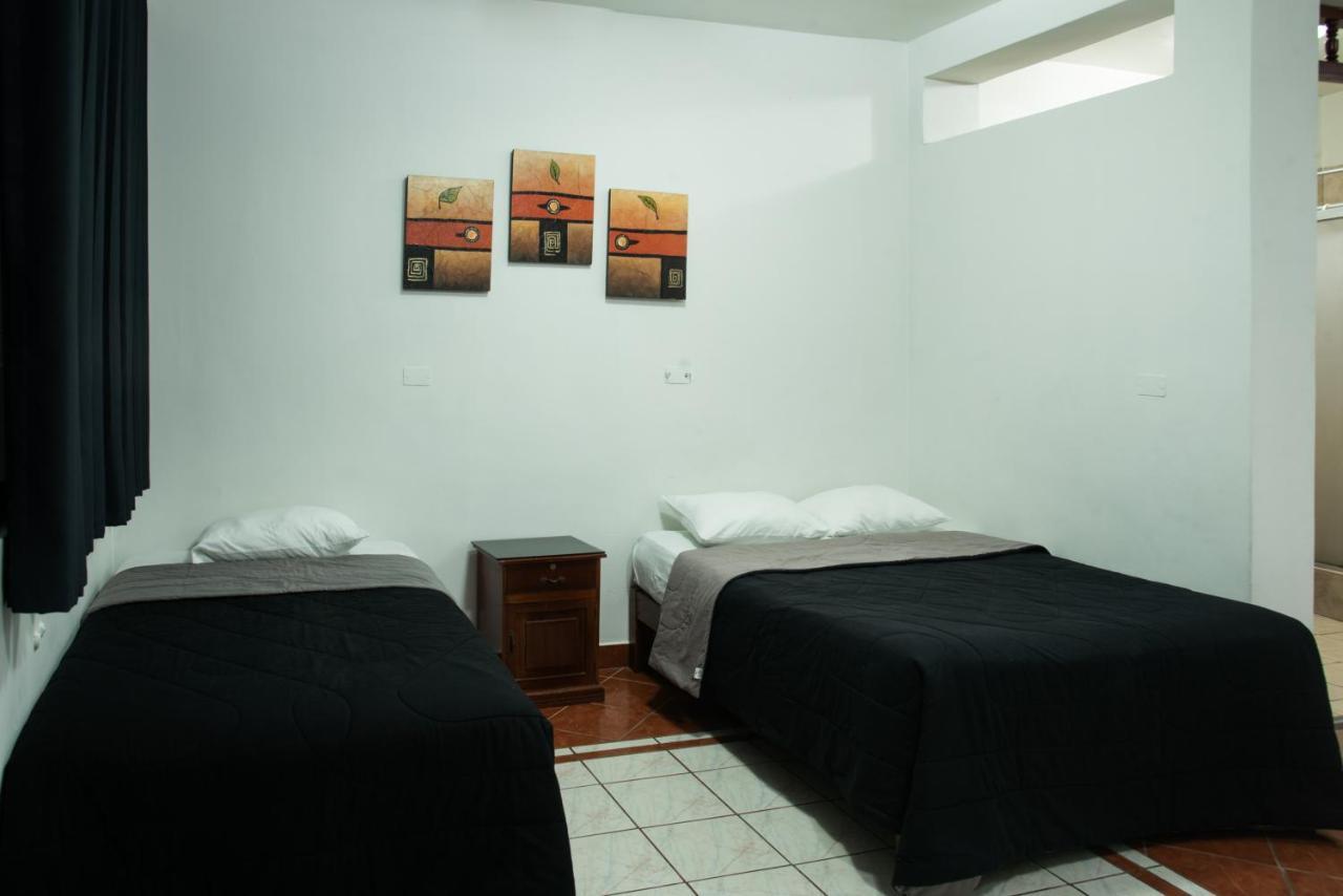 Hospedaje Gran Imperial Tumbes Eksteriør bilde